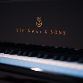 Steinway_B_Logo